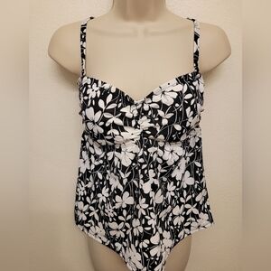 NWT Jantzen Tankini Top Only
